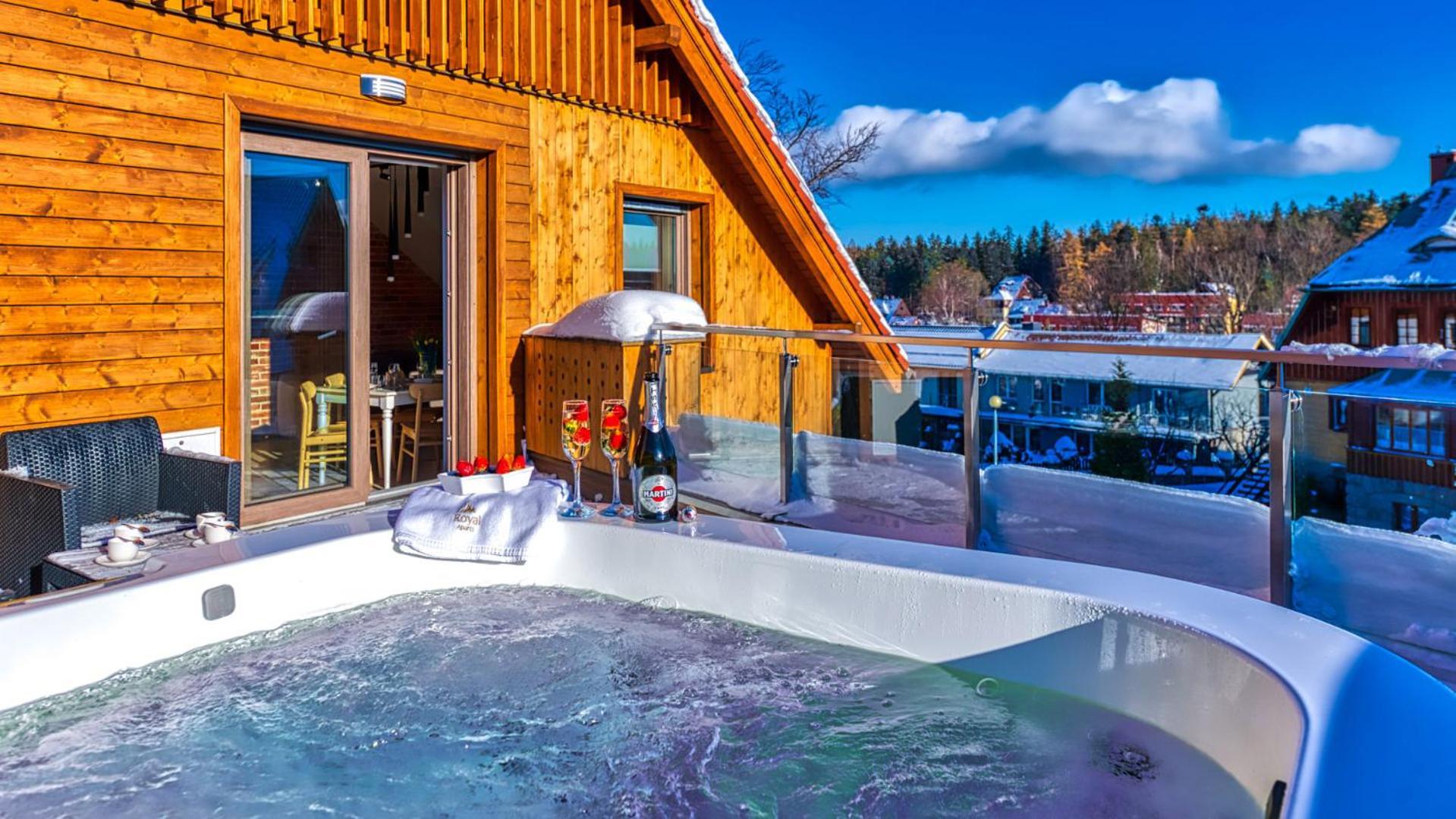 Royal Prestige Collection Z Prywatnym Jacuzzi - Stone Hill Resort Z Basenem I Saunami Schreiberhau Exterior foto