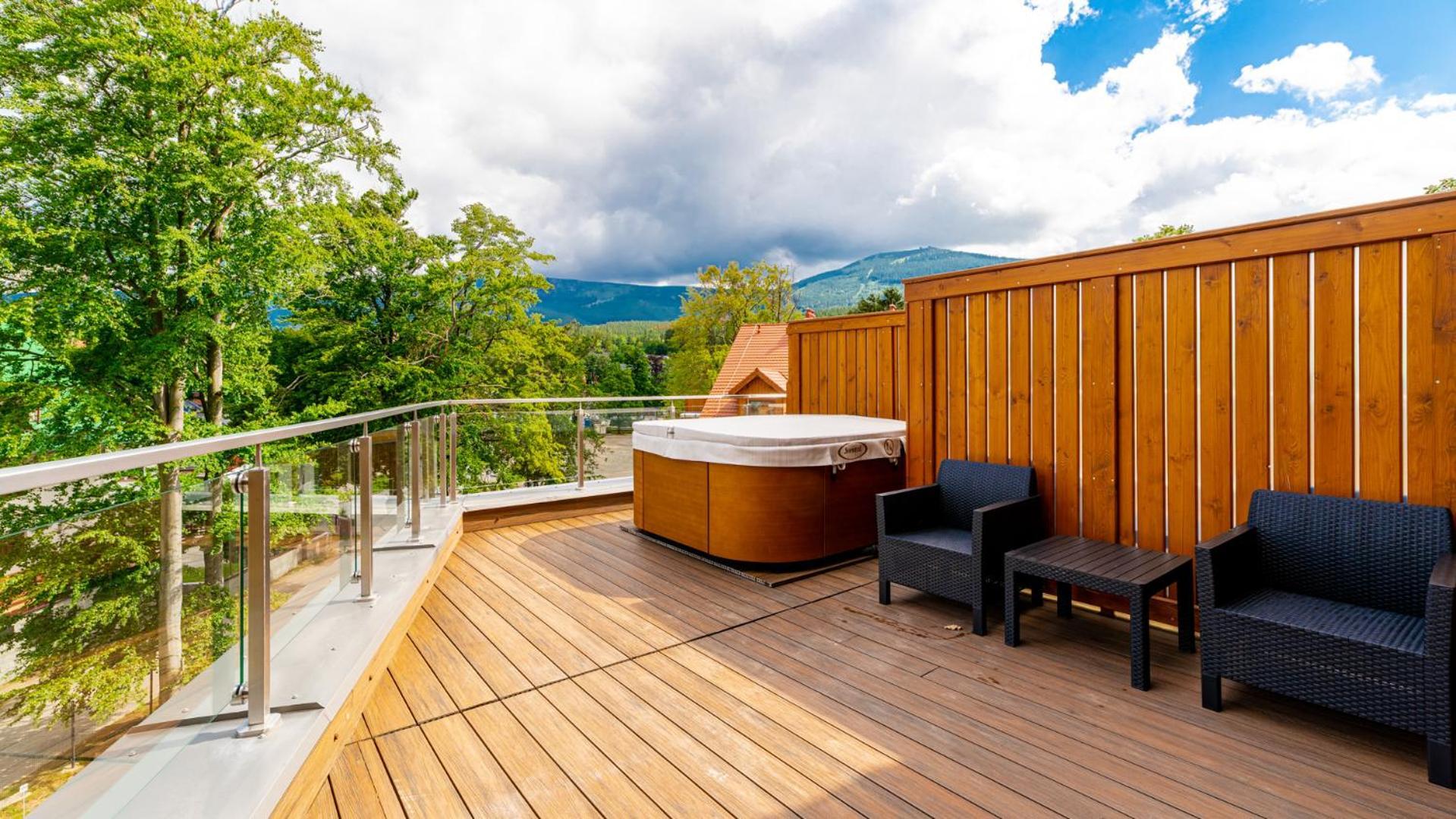 Royal Prestige Collection Z Prywatnym Jacuzzi - Stone Hill Resort Z Basenem I Saunami Schreiberhau Exterior foto