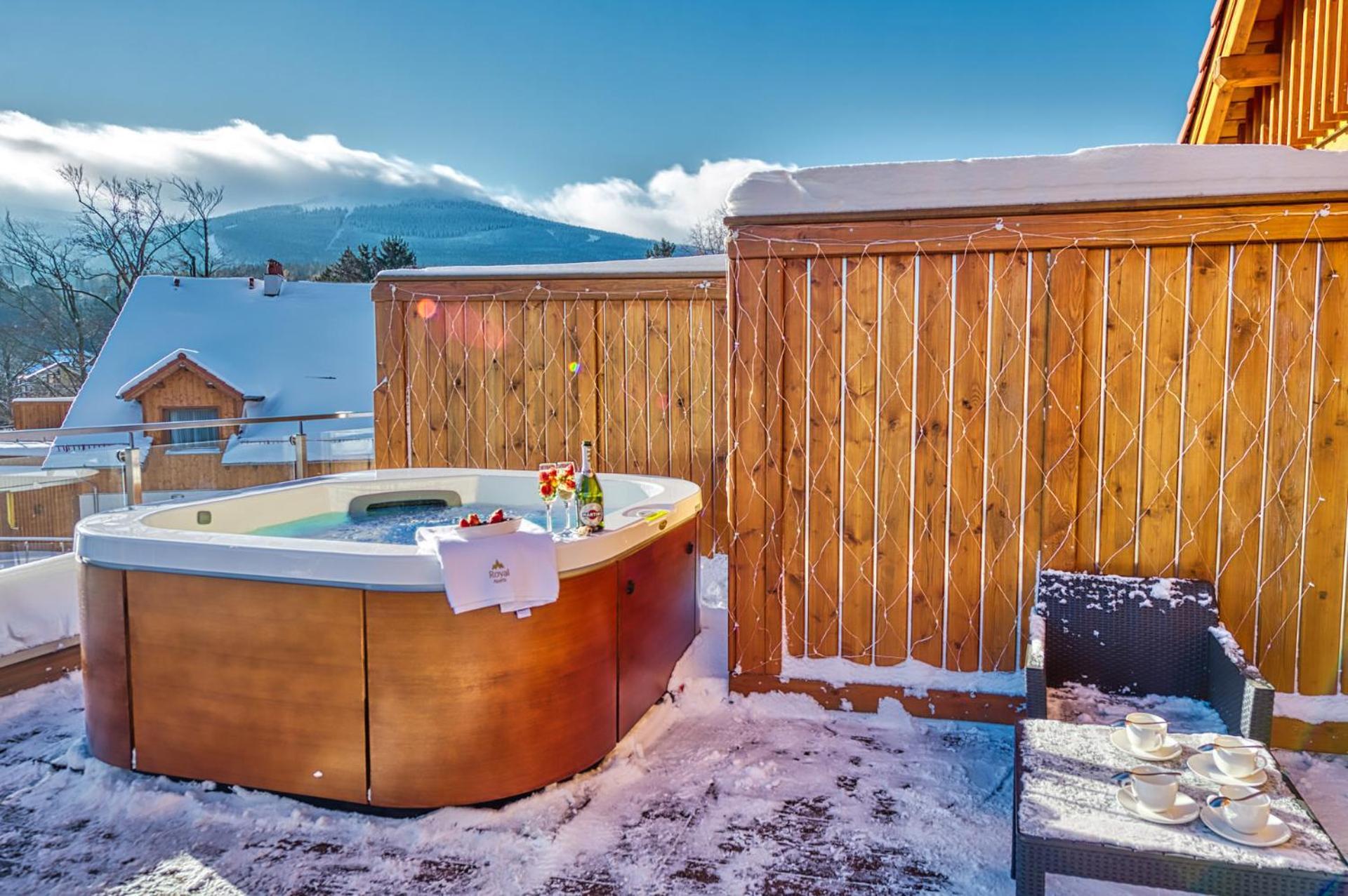 Royal Prestige Collection Z Prywatnym Jacuzzi - Stone Hill Resort Z Basenem I Saunami Schreiberhau Exterior foto